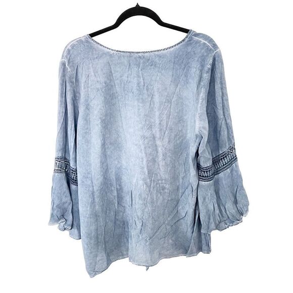 Ninety Clothing Co. Faded Blue Chambray V-neck Bell Sleeves Bohemian Blouse - Picture 2 of 8